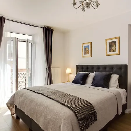 Stylish & Modern Studio Old Town By Houseys * VNO