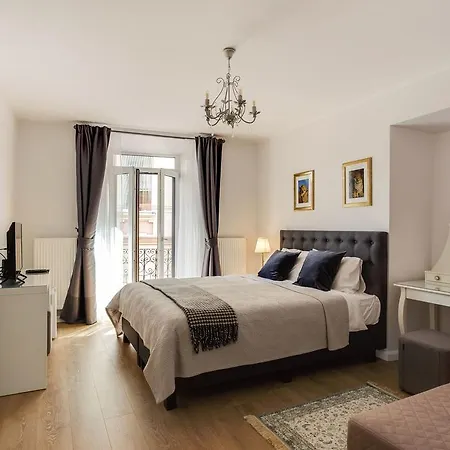 Stylish & Modern Studio Old Town By Houseys Lägenhet VNO